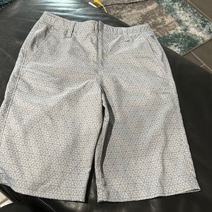 Under Armour grey golf shorts
